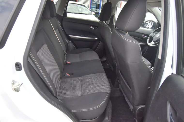 Vehicle Image 10