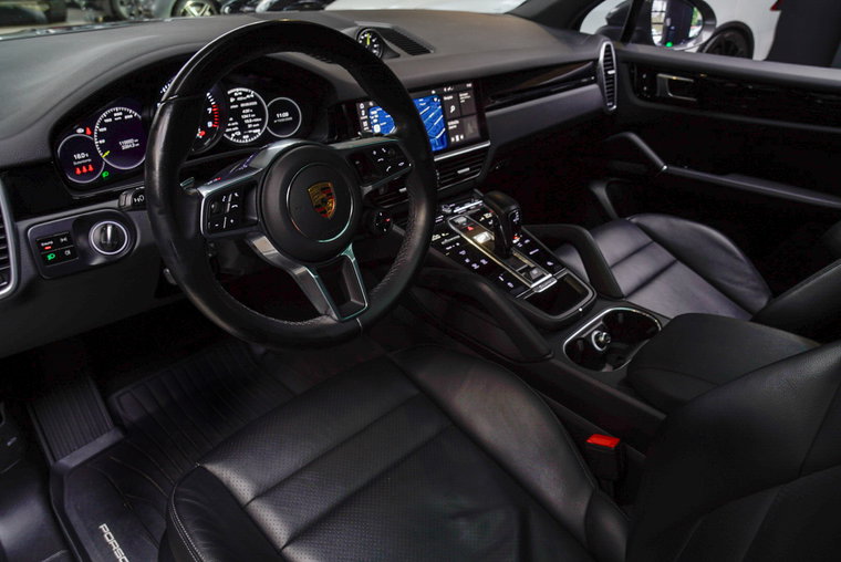 Vehicle Image 11