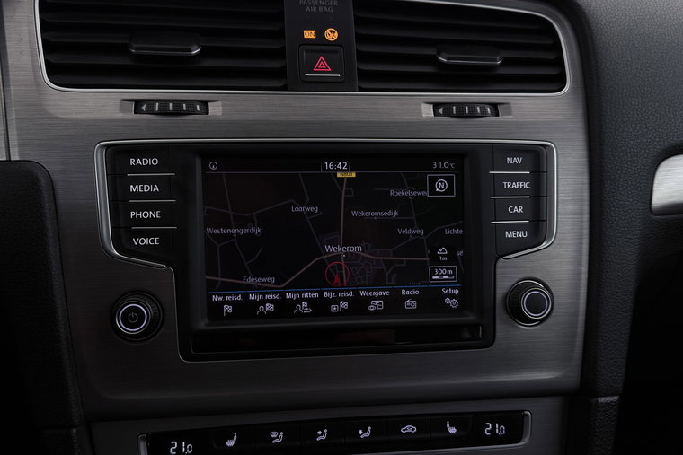 Vehicle Image 18