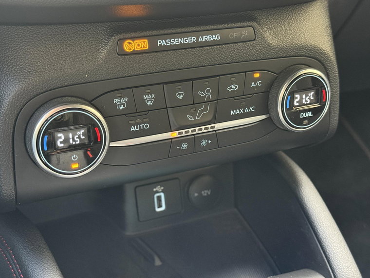 Vehicle Image 27