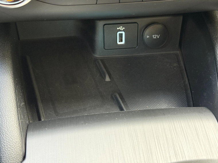 Vehicle Image 28