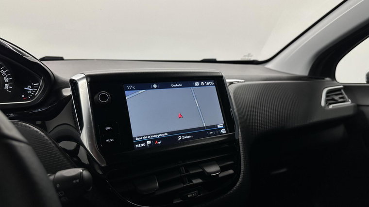 Vehicle Image 33