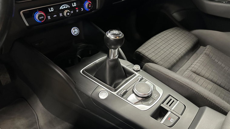 Vehicle Image 47