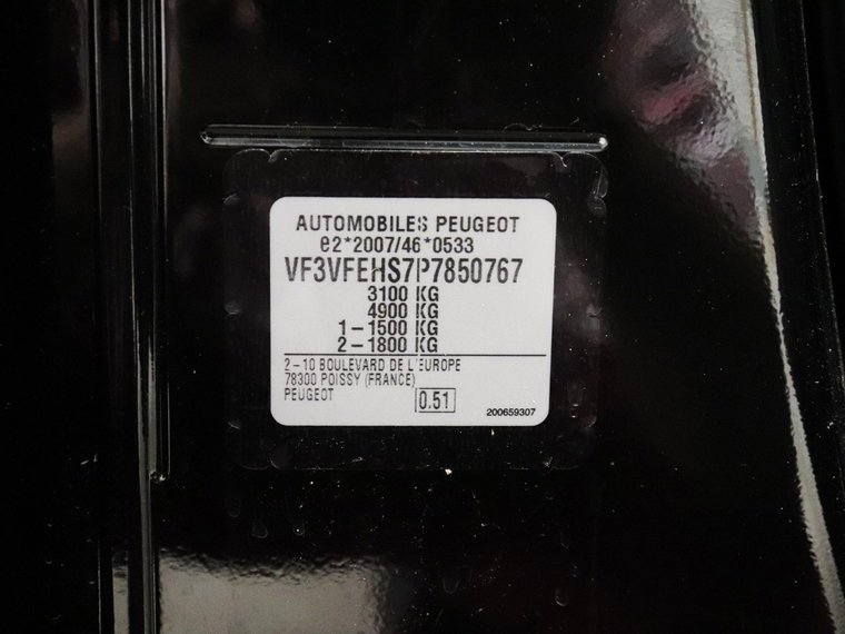 Vehicle Image 38
