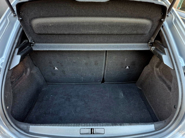 Vehicle Image 37