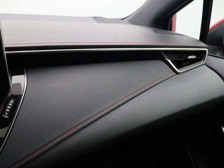 Vehicle Image 37