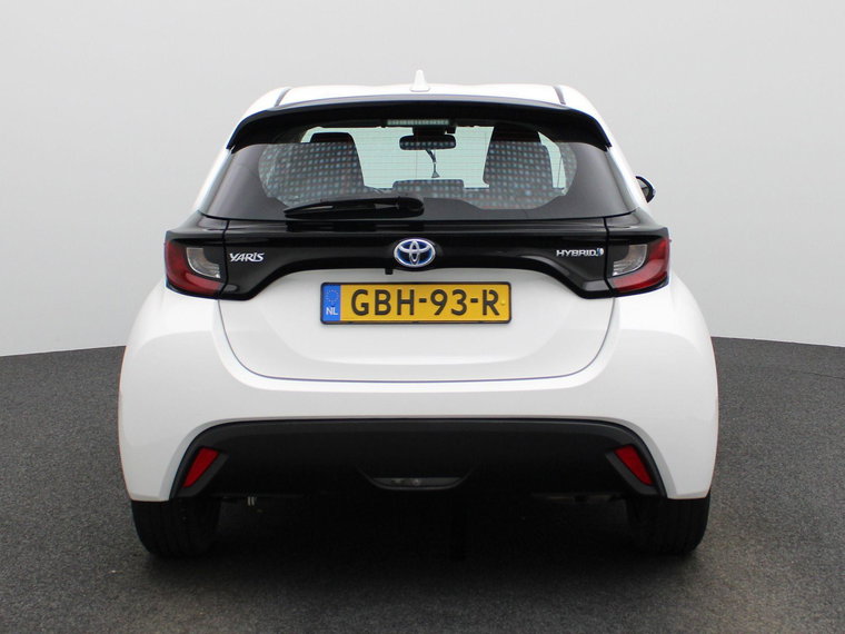 Vehicle Image 5