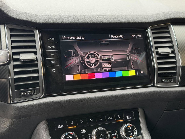 Vehicle Image 25