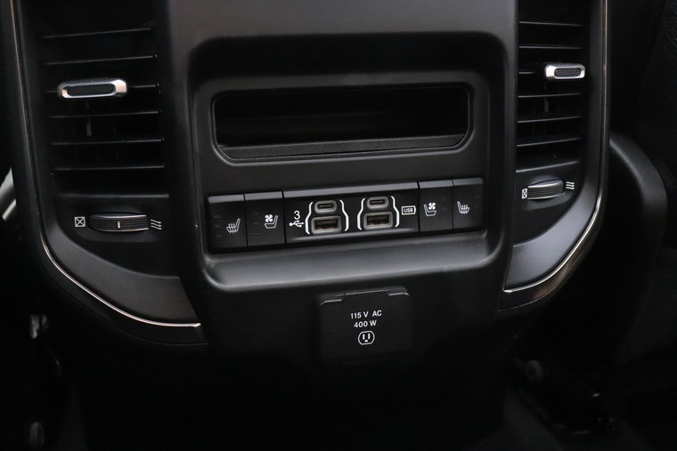 Vehicle Image 28