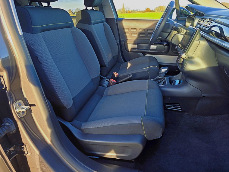 Vehicle Image 12
