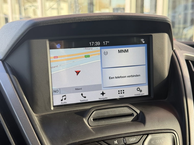 Vehicle Image 21