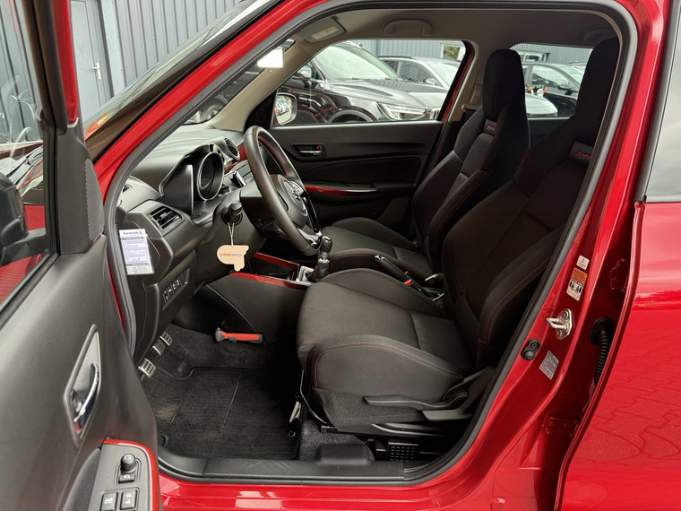 Vehicle Image 41