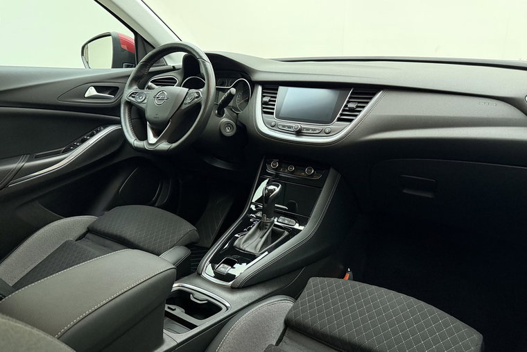 Vehicle Image 16