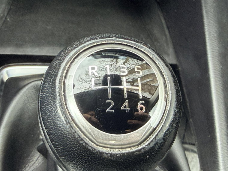 Vehicle Image 27