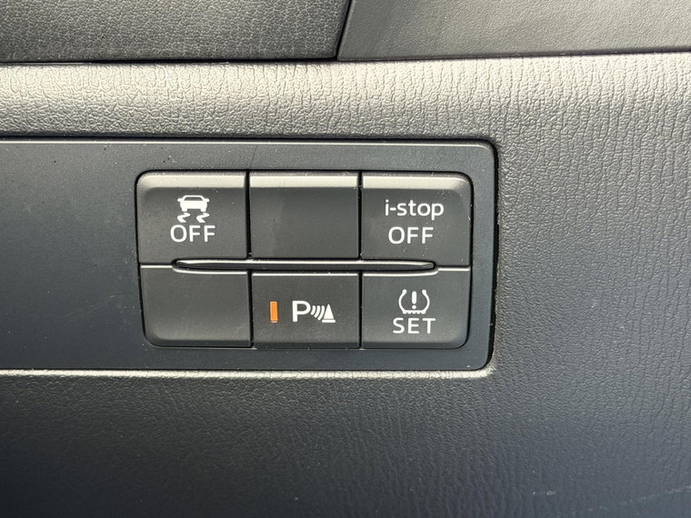 Vehicle Image 29