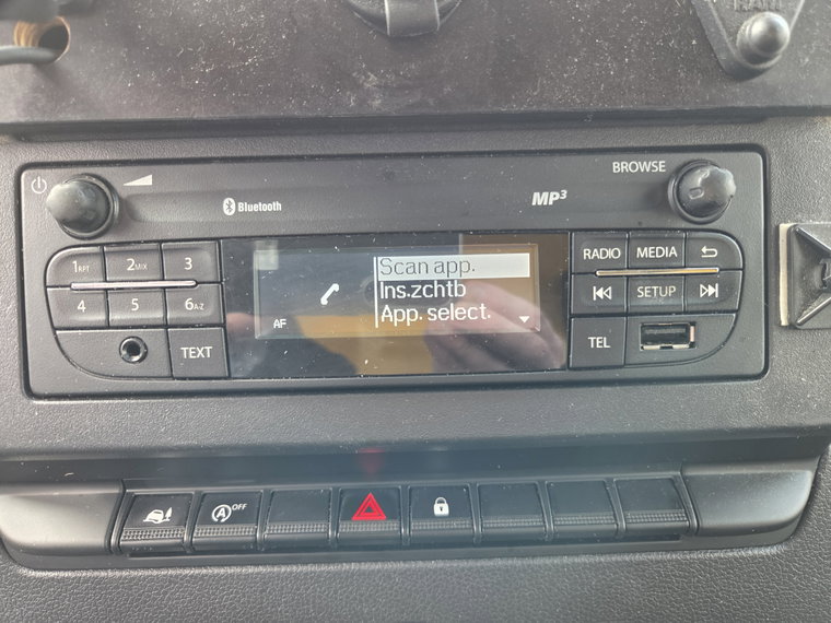Vehicle Image 25