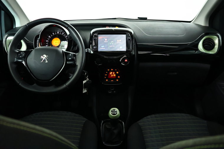 Vehicle Image 22