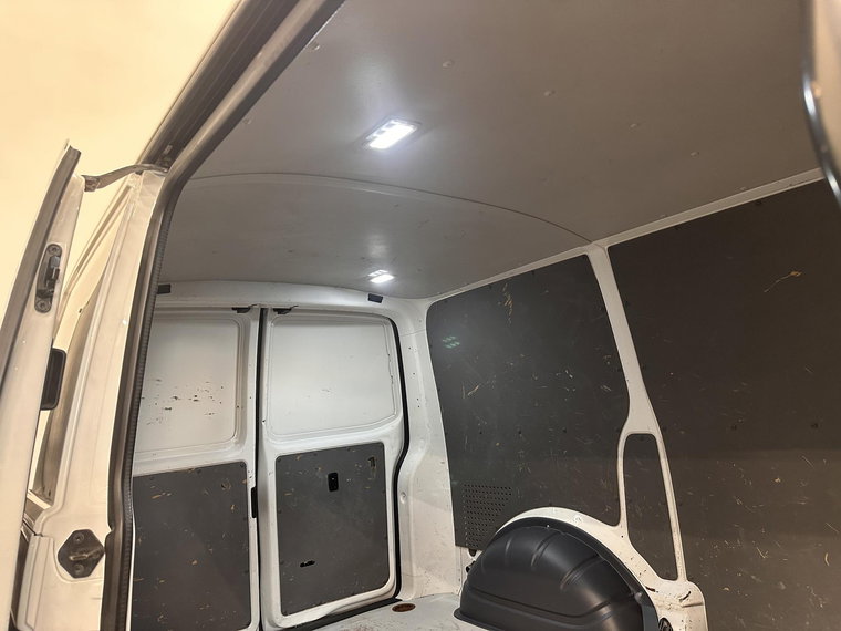 Vehicle Image 33