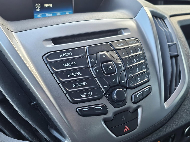 Vehicle Image 21