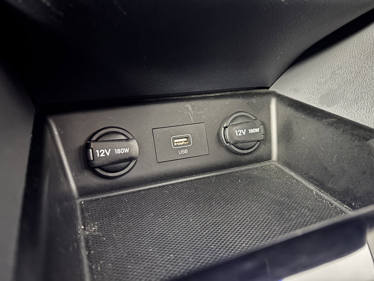 Vehicle Image 23