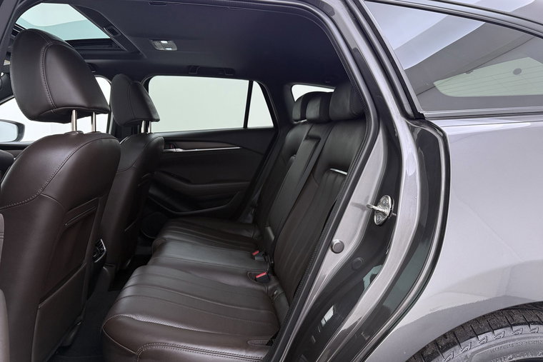 Vehicle Image 19