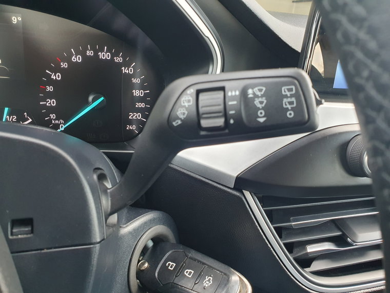 Vehicle Image 40