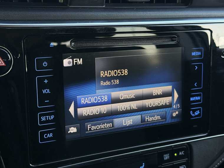 Vehicle Image 28