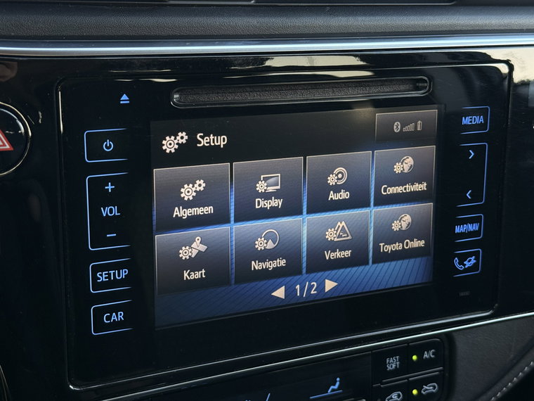 Vehicle Image 32