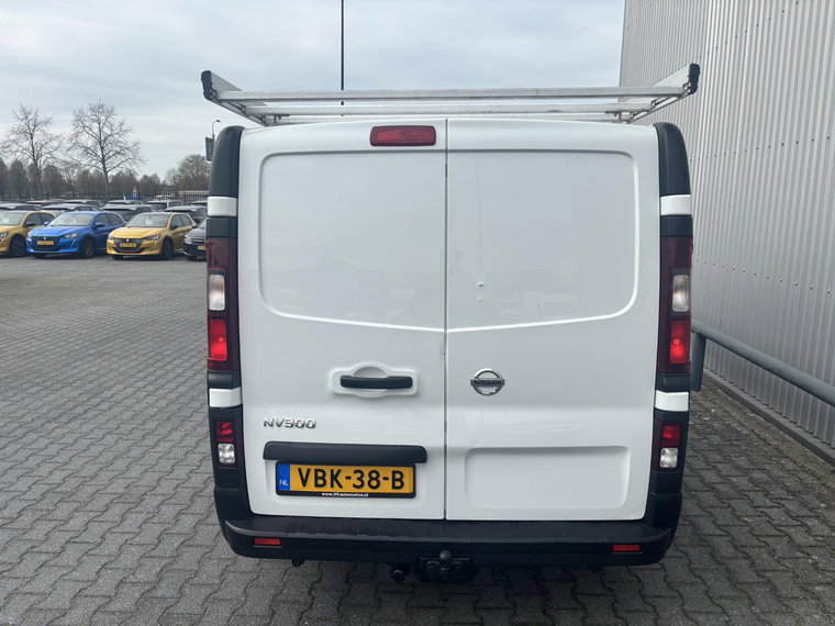 Vehicle Image 28