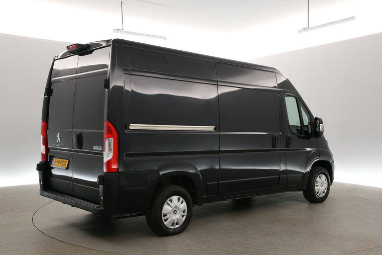 Vehicle Image 29