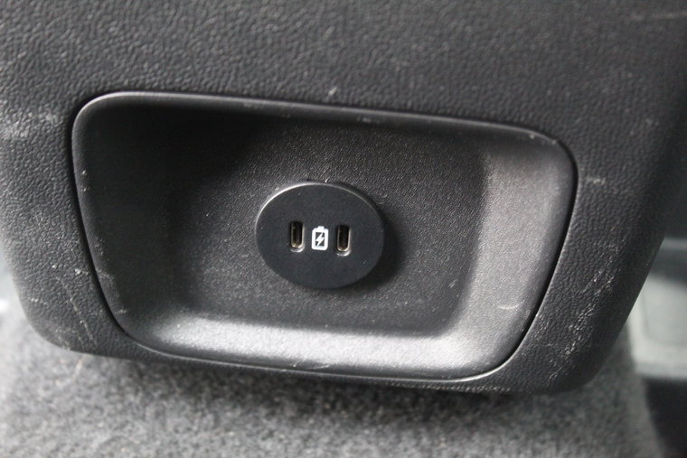 Vehicle Image 30