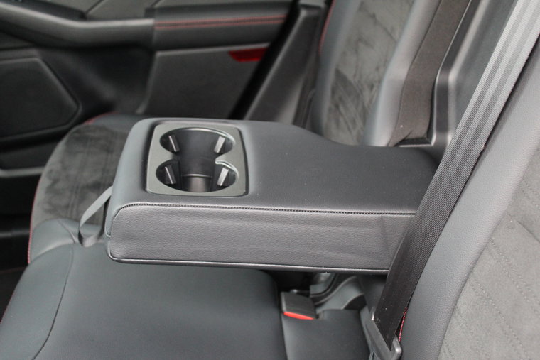 Vehicle Image 33