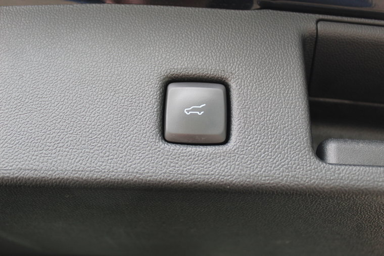 Vehicle Image 38