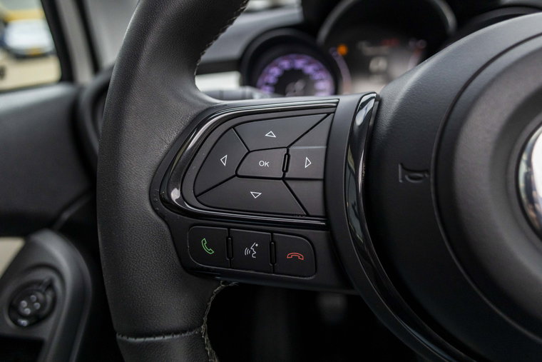 Vehicle Image 28