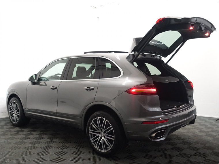 Vehicle Image 36