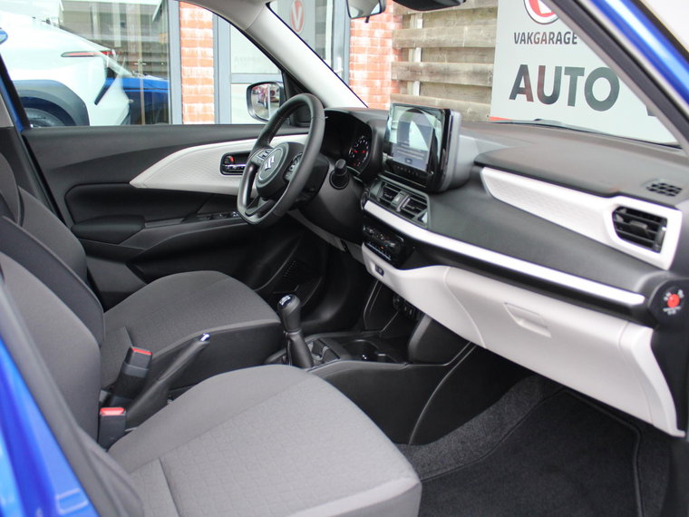 Vehicle Image 14