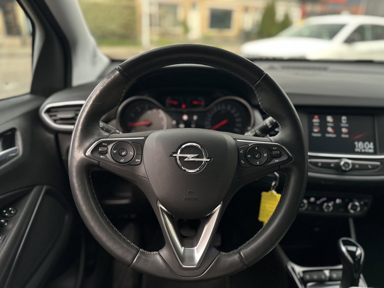 Vehicle Image 17