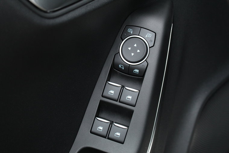 Vehicle Image 24