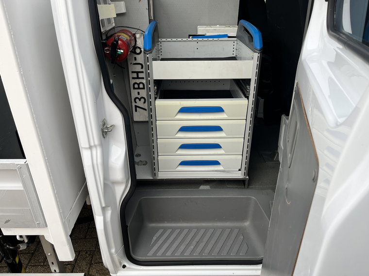 Vehicle Image 35