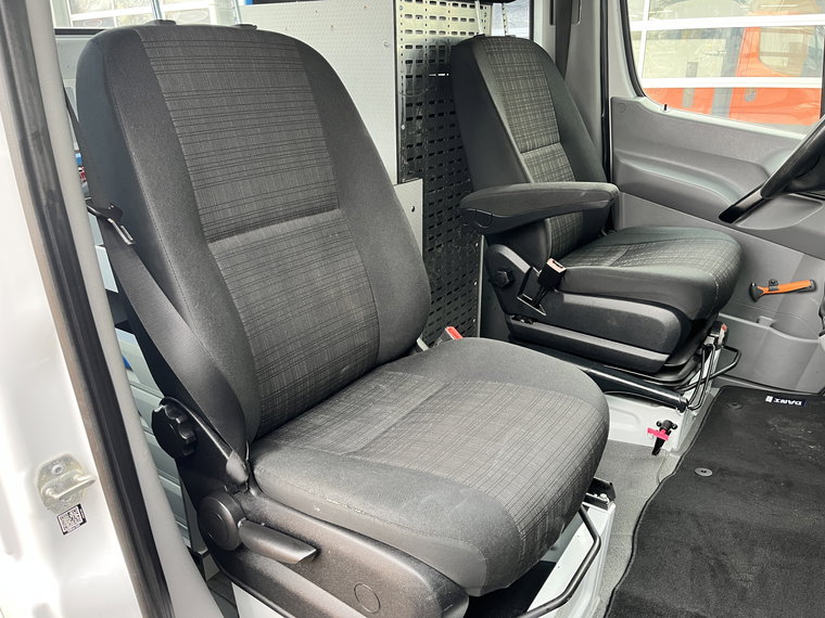 Vehicle Image 40