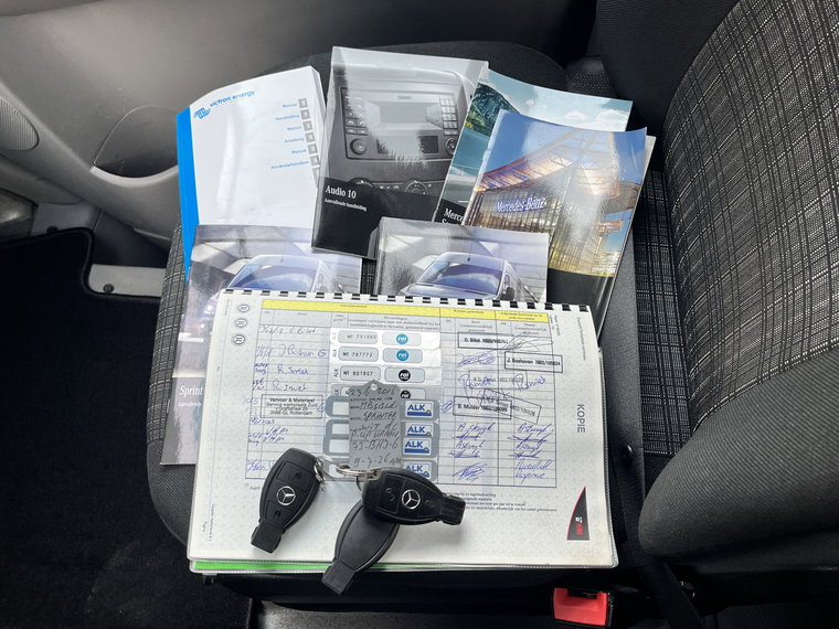 Vehicle Image 60
