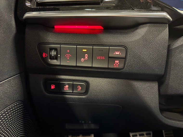Vehicle Image 27