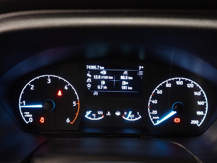 Vehicle Image 18