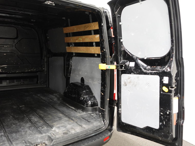 Vehicle Image 37