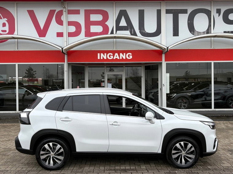 Vehicle Image 4