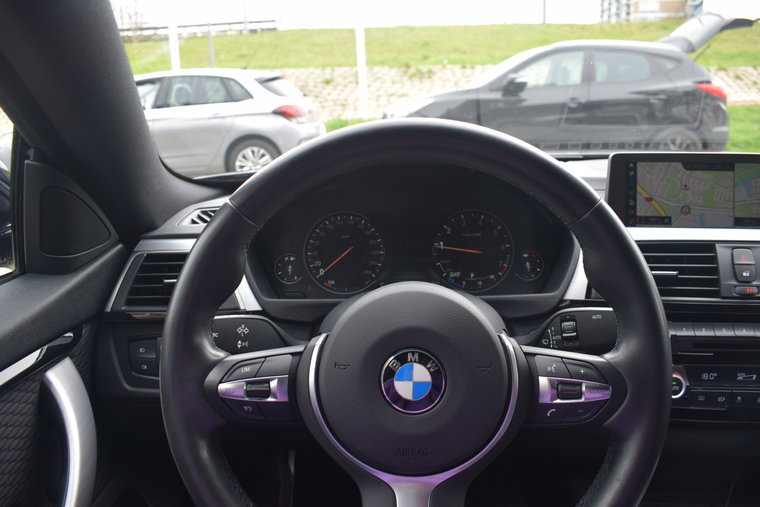 Vehicle Image 27