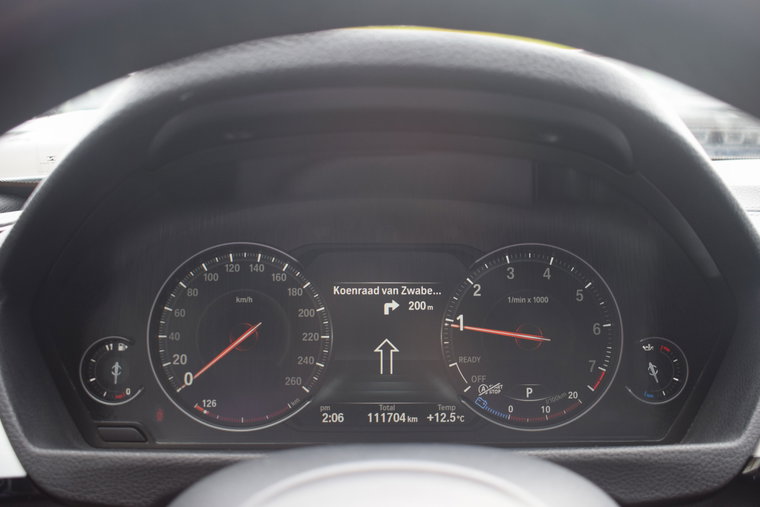 Vehicle Image 32