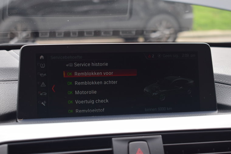 Vehicle Image 38