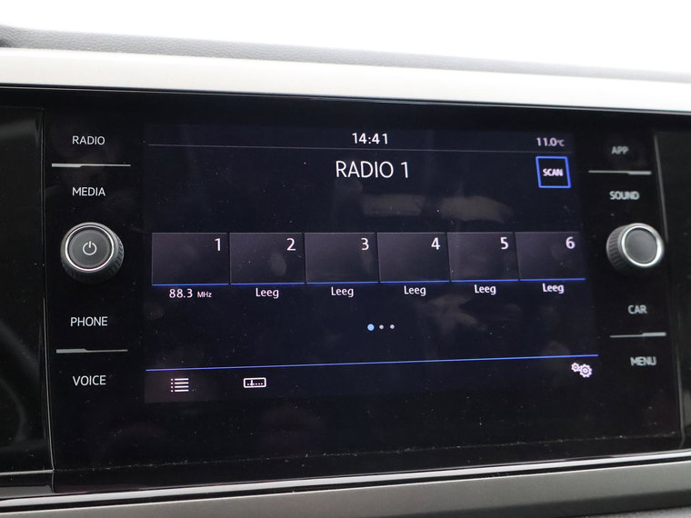 Vehicle Image 32