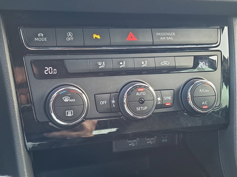 Vehicle Image 27
